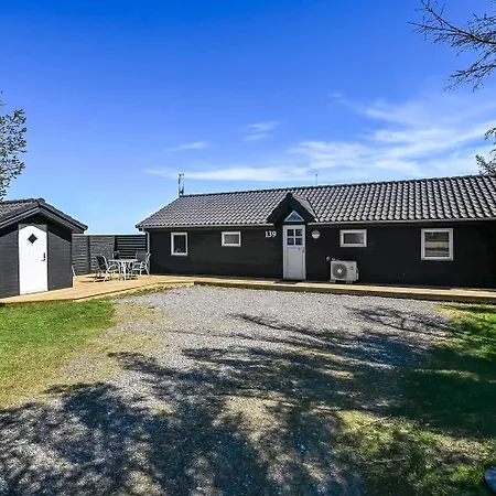Flot Taet Pa Hav, Skov Og Sj659